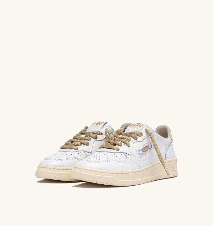 MEDALIST LOW SNEAKERS IN WHITE LEATHER AND DETAILS IN GOLD LUREX