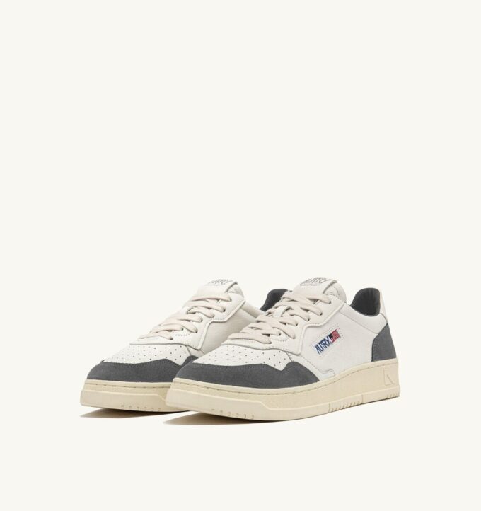 MEDALIST LOW SNEAKERS IN WHITE LEATHER AND MOREL SUEDE MEDALIST LOW SNEAKERS IN WHITE LEATHER AND MOREL SUEDE