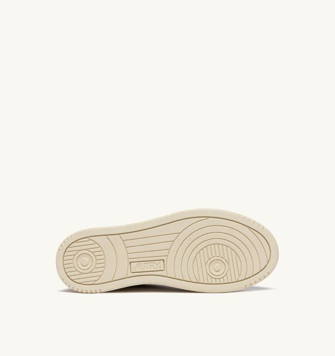 MEDALIST LOW SNEAKERS IN WHITE LEATHER AND TIDAL FOAM MEDALIST LOW SNEAKERS IN WHITE LEATHER AND TIDAL FOAM