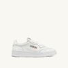BASKET MEDALIST LOW EN CUIR DE CHEVRE BLANC STONE WASHED
