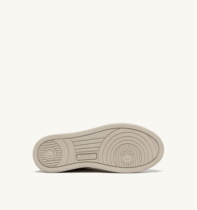 MEDALIST LOW SNEAKERS IN WHITE TEXTURED LEATHER WITH SILVER AND PINK DETAILS