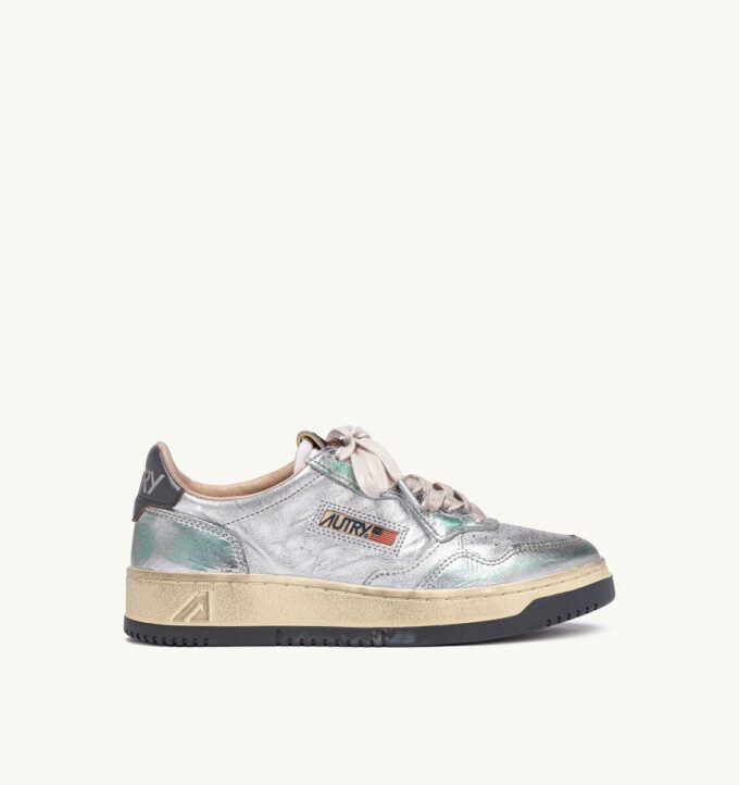 MEDALIST LOW SNEAKERS SUPER VINTAGE IN SILVER TONE METALIZED LEATHER