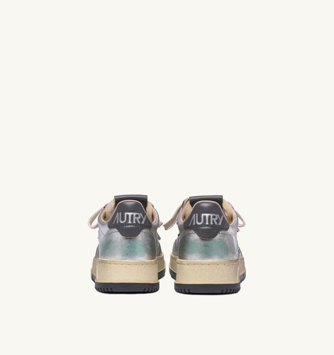 MEDALIST LOW SNEAKERS SUPER VINTAGE IN SILVER TONE METALIZED LEATHER