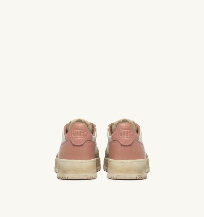 MEDALIST LOW SNEAKERS SUPER VINTAGE IN WHITE CAMEO BROWN AND SAFARI LEATHER