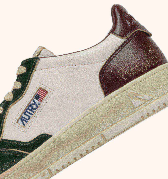 MEDALIST LOW SNEAKERS SUPER VINTAGE IN WHITE PINE GROVE AND RUM RAISIN LEATHER MEDALIST LOW SNEAKERS SUPER VINTAGE IN WHITE PINE GROVE AND RUM RAISIN LEATHER