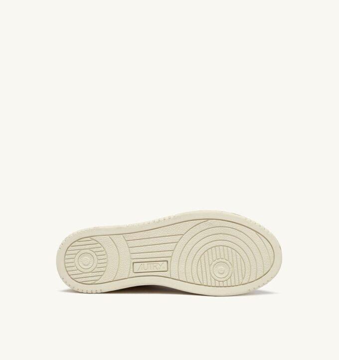 MEDALIST LOW SUPER VINTAGE SNEAKERS IN NUDE AND SEPIA LEATHER SUEDE