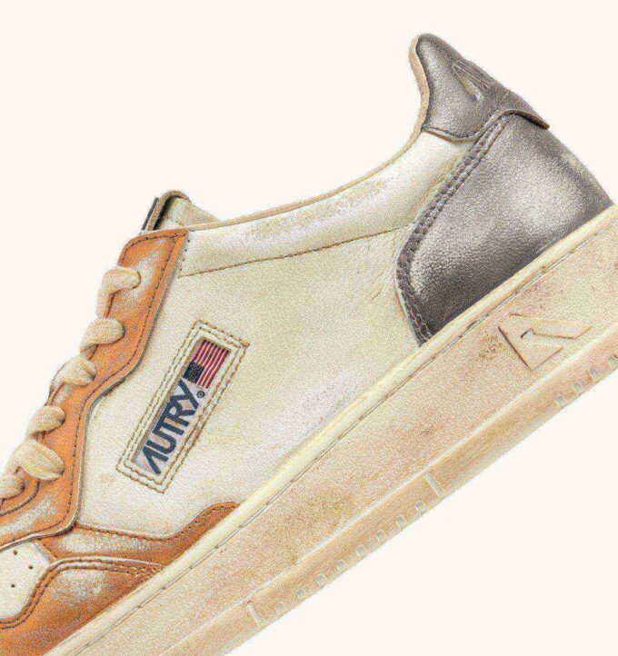 MEDALIST LOW SUPER VINTAGE SNEAKERS IN ORANGE AND GUN-METAL BRUSHED LEATHER