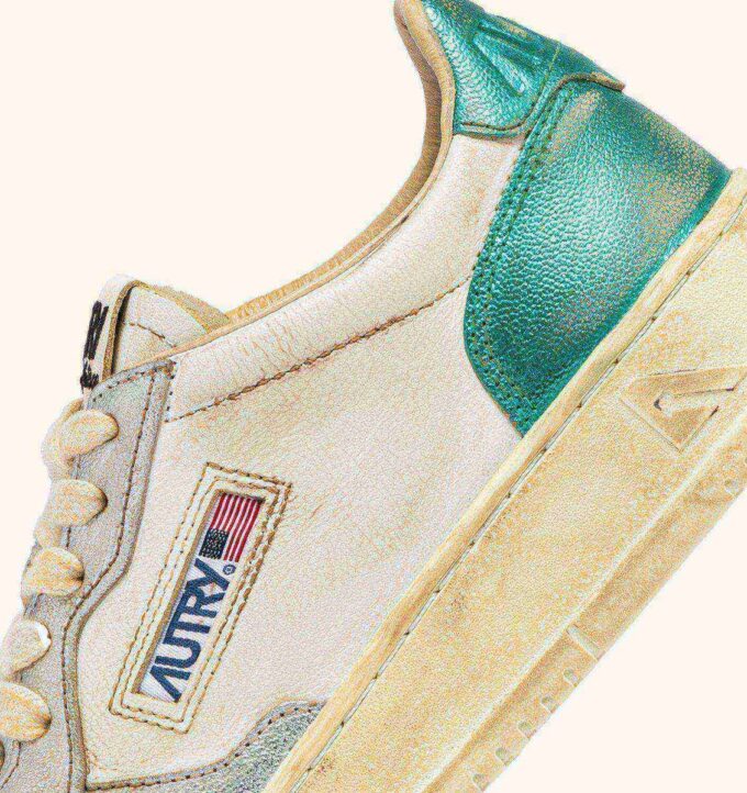 MEDALIST LOW SUPER VINTAGE SNEAKERS IN SILVER AND AQUA BRUSHED LEATHER