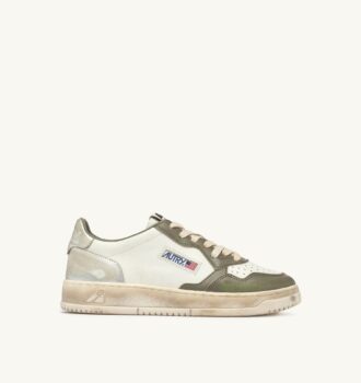 MEDALIST LOW SUPER VINTAGE SNEAKERS IN WHISPER WHITE GREEN AND SILVER