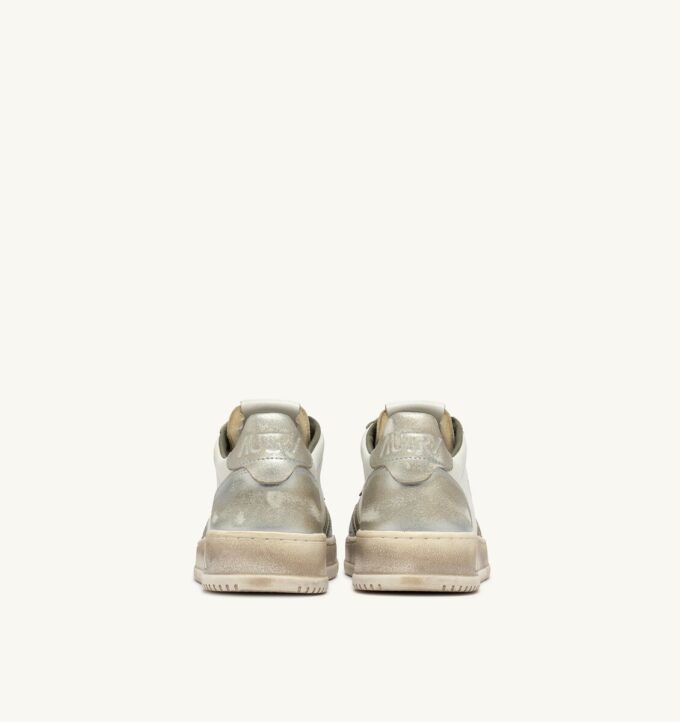MEDALIST LOW SUPER VINTAGE SNEAKERS IN WHISPER WHITE GREEN AND SILVER