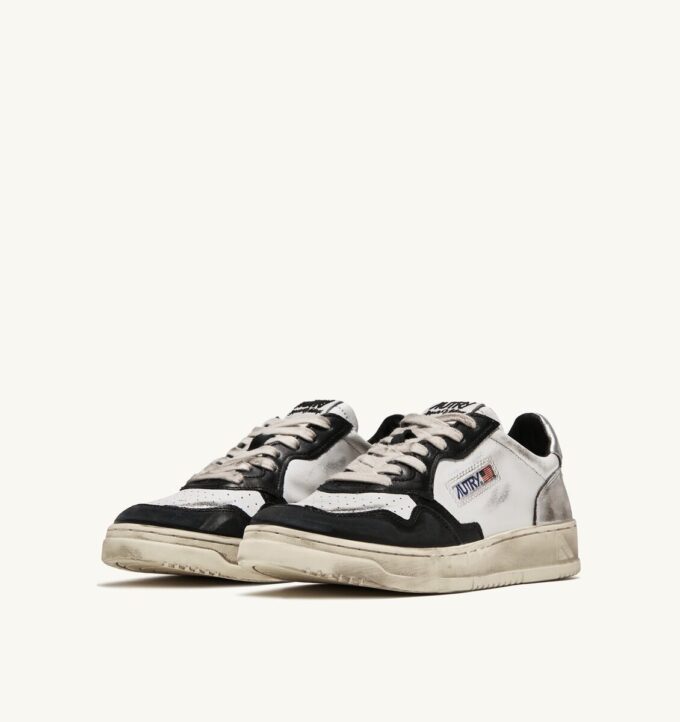 MEDALIST LOW SUPER VINTAGE SNEAKERS IN WHITE BLACK AND SILVER LEATHER