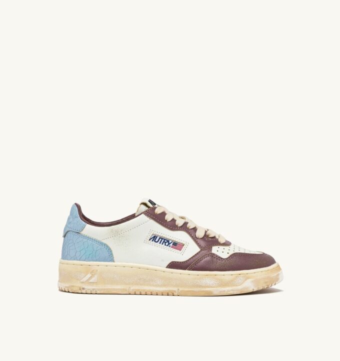 MEDALIST LOW SUPER VINTAGE SNEAKERS IN WHITE CELESTIAL BLUE AND TAUPE