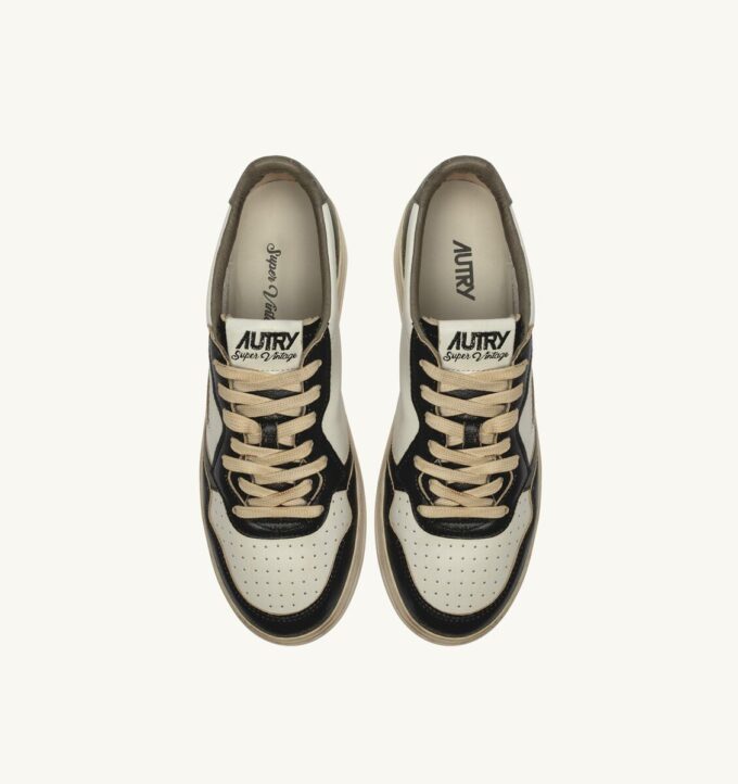 MEDALIST LOW SUPER VINTAGE SNEAKERS IN WHITE COVERT GREEN AND BLACK