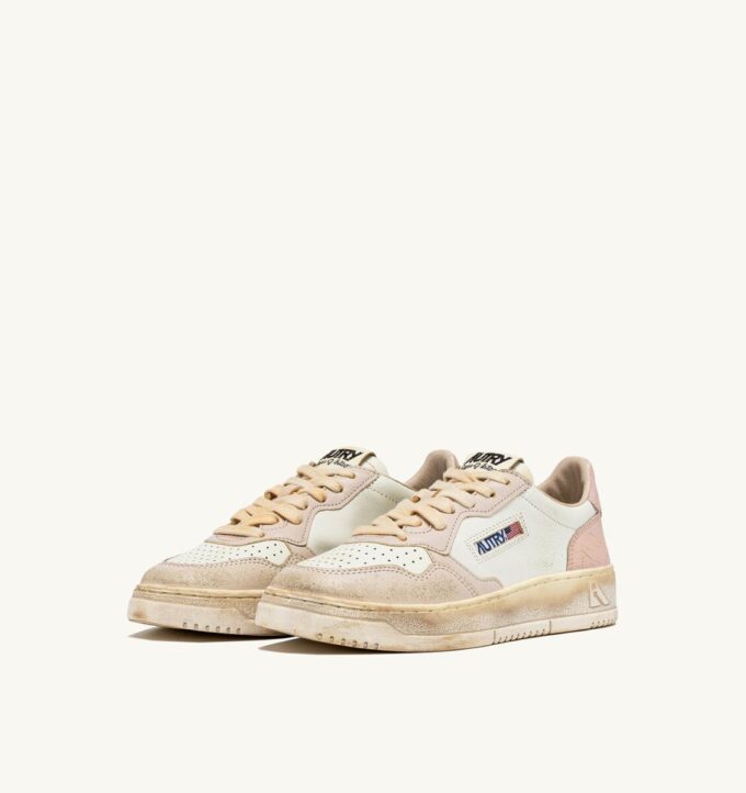 MEDALIST LOW SUPER VINTAGE SNEAKERS IN WHITE PEACHWHIP AND GRAY