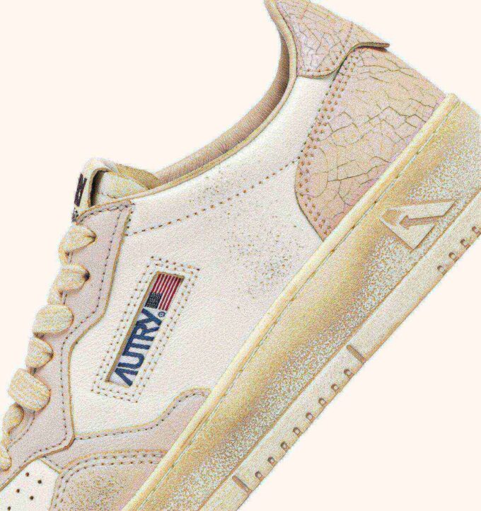 MEDALIST LOW SUPER VINTAGE SNEAKERS IN WHITE PEACHWHIP AND GRAY