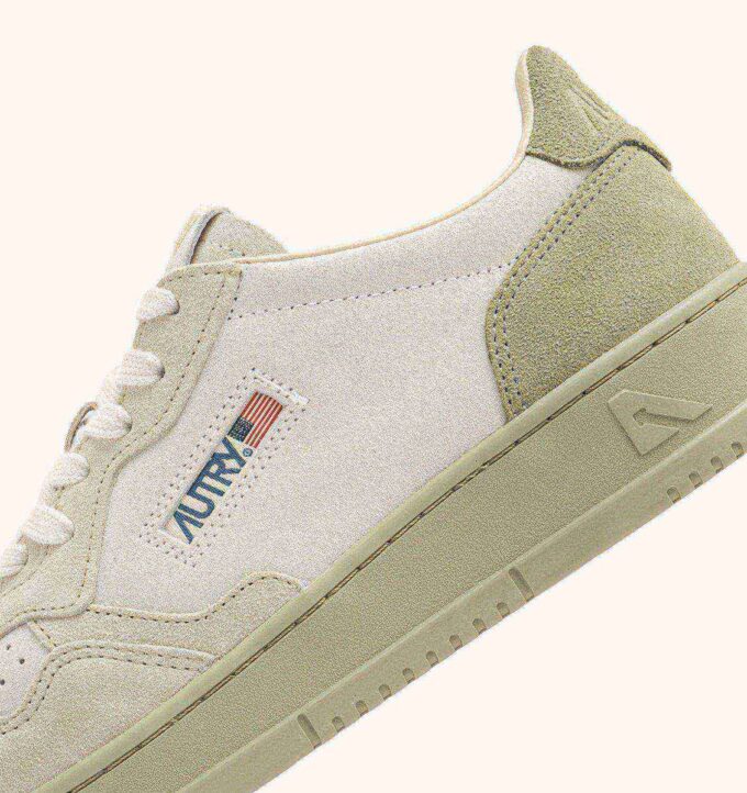 MEDALIST LOW TRICOLOR SNEAKERS IN SAND BROWN BEIGE AND GREEN GRAY SUEDE