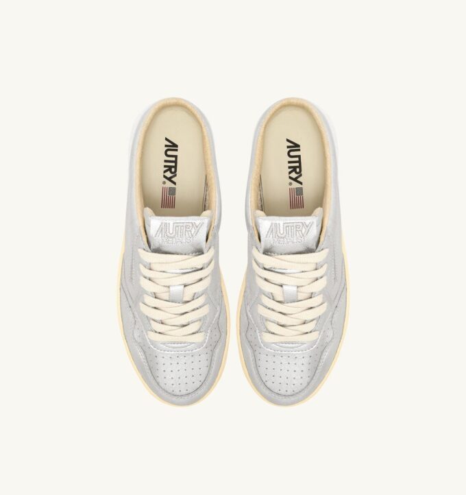 MEDALIST MULE SNEAKERS IN SILVER NAPA LEATHER