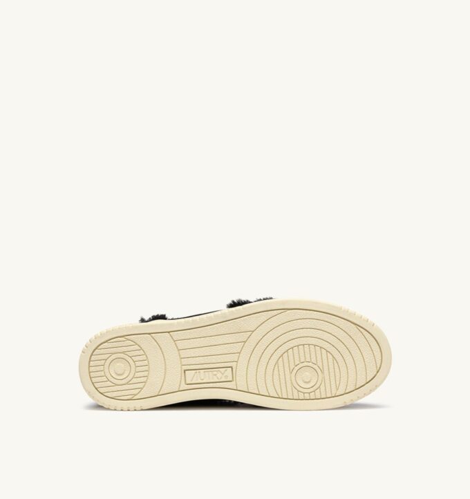 MEDALIST MUTTON SNEAKERS IN BLACK SUEDE AND SHEARLING