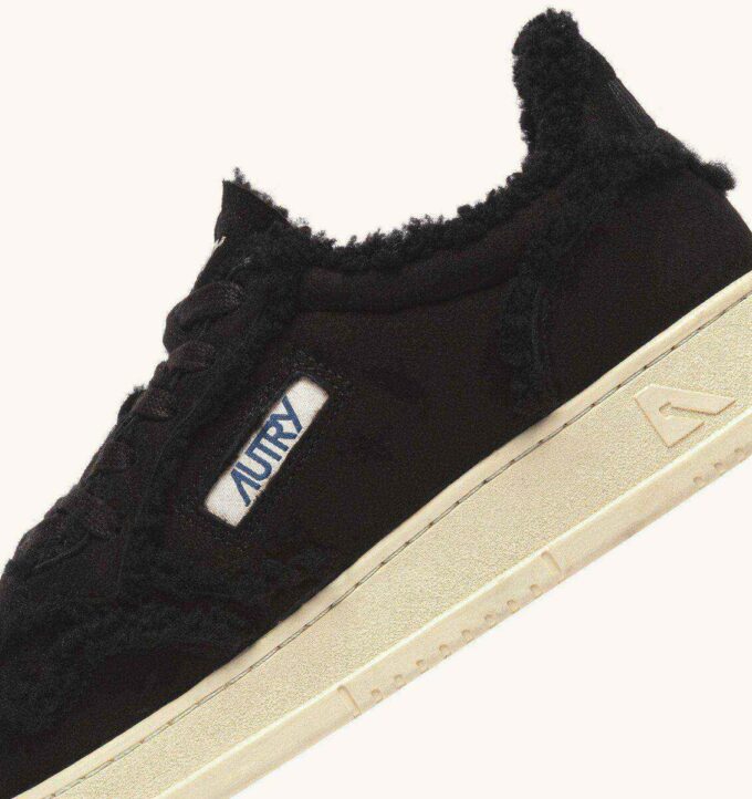 MEDALIST MUTTON SNEAKERS IN BLACK SUEDE AND SHEARLING