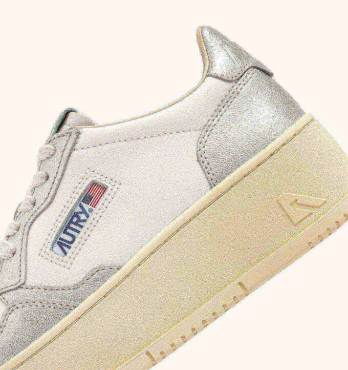 MEDALIST PLATFORM SNEAKERS IN WHITE AND SILVER LEATHER