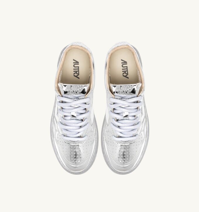 MEN’S ‘ROB PRUITT’ MIRROR-FINISH MEDALIST LOW SNEAKERS MEN’S ‘ROB PRUITT’ MIRROR-FINISH MEDALIST LOW SNEAKERS