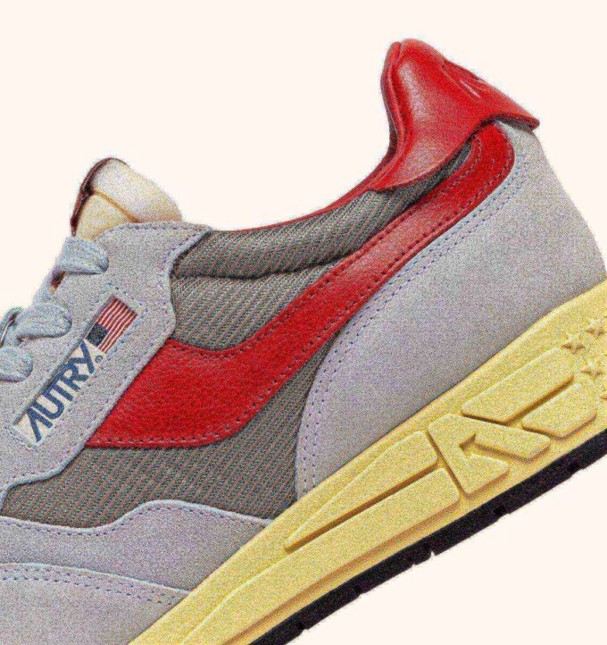 REELWIND LOW SNEAKERS IN GRAY AND MOON SUEDE AND MESH