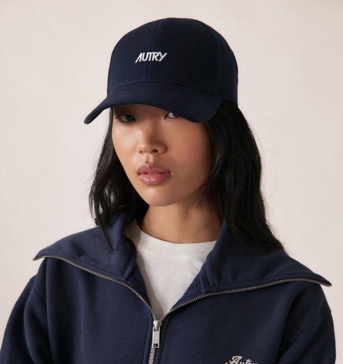 UNISEX BASEBALL CAP WITH CONTRAST EMBROIDERED LOGO