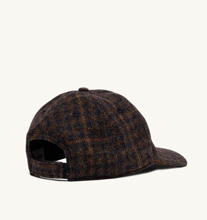 UNISEX BASEBALL CAP WITH LOGO PATCH