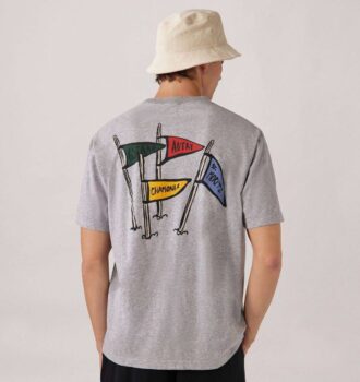 UNISEX FLAGS BACK GRAPHIC TEE