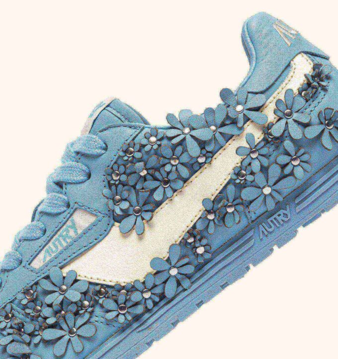 WINDSPIN FLOWERS SNEAKERS IN FORGET ME NOT LEATHER